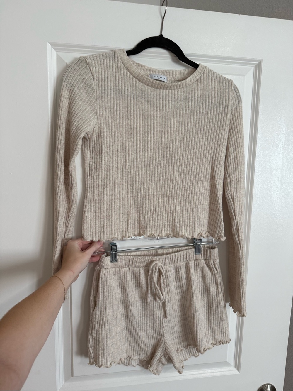 Lida Kate Ribbed Scoop-Neck Sweater & Shorts Matching Set in Cream